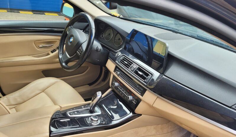 
								BMW 530 d  Touring 258 cv Xdrive pieno									